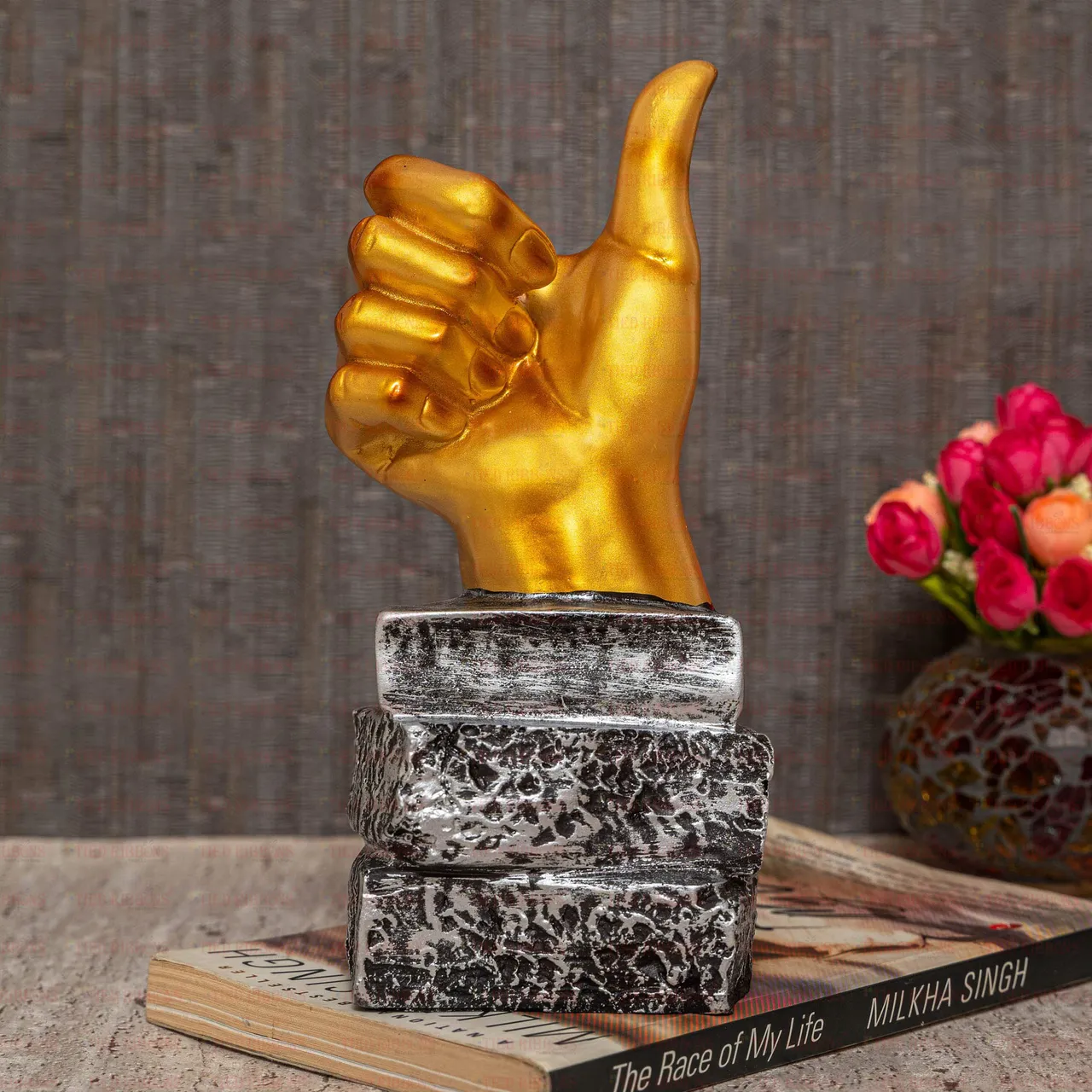 Golden Thumbs-Up Statue